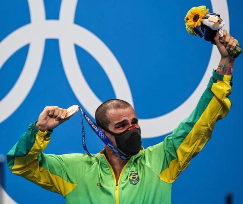 Bruno Fratus se emociona ao conquistar medalha olímpica: ‘finalmente’