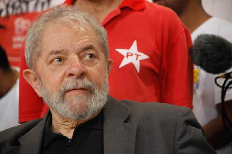 Lula critica Bolsonaro e diz que ele tem medo de perder eleições