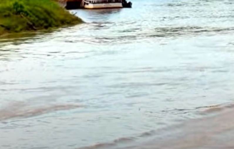 Duas crianças morrem após canoa virar durante tempestade no interior do AM