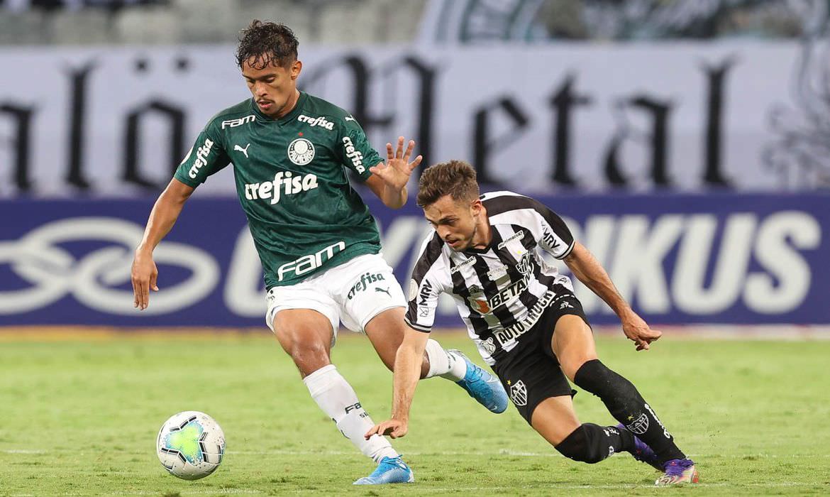 Palmeiras e Atlético-MG se enfrentam pela liderança do Brasileirão