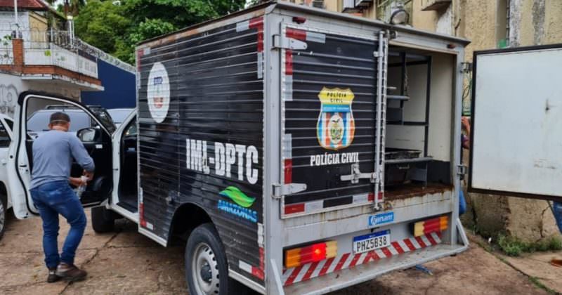 Motociclista morre ao perder controle do veículo e cair em córrego