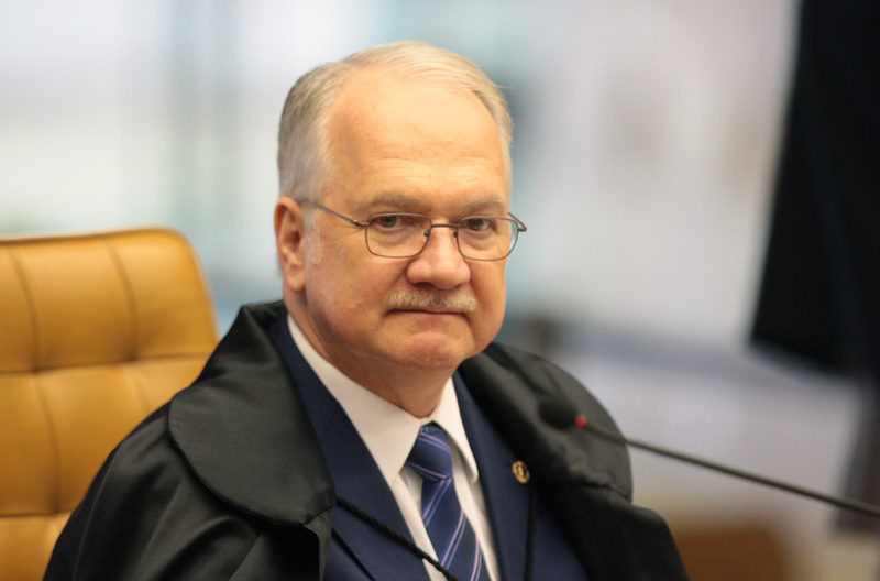 Fachin diz que Brasil deve ser vacinado contra autoritarismo, misoginia e discriminação