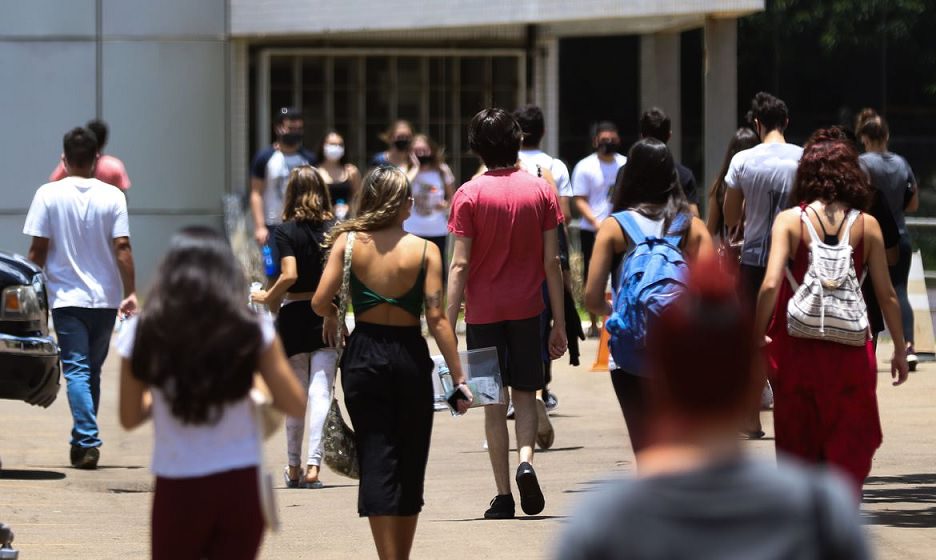 Enem 2020: isentos que não fizeram às provas podem se inscrever até hoje na edição 2021