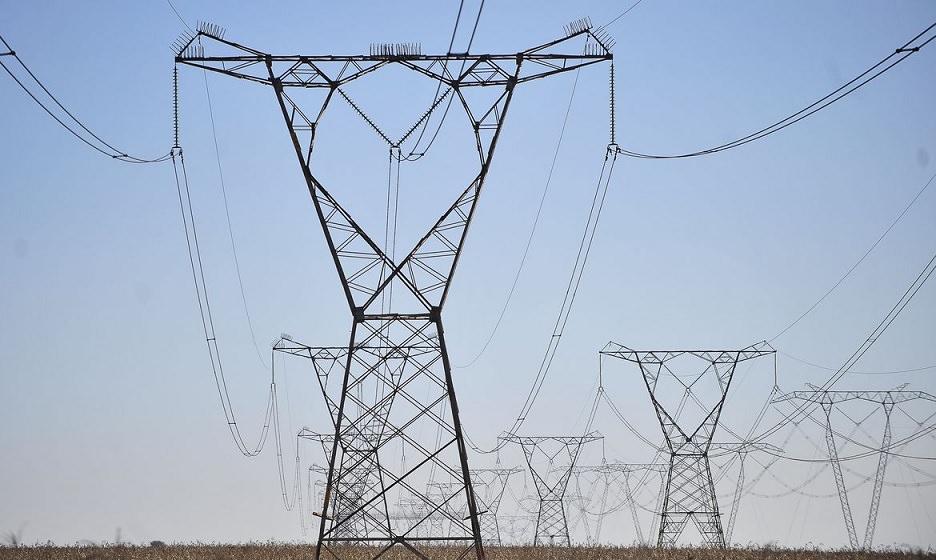 Bolsonaro edita decreto que rege fontes alternativas de energia
