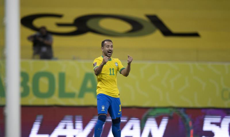 Brasil permanece como vice-líder no ranking de seleções da Fifa