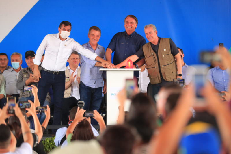 Em Roraima, Wilson Lima participa de inauguração com Bolsonaro