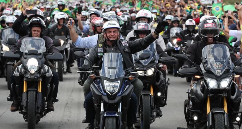 Bolsonaro convida população a participar de manifestações a favor da liberdade
