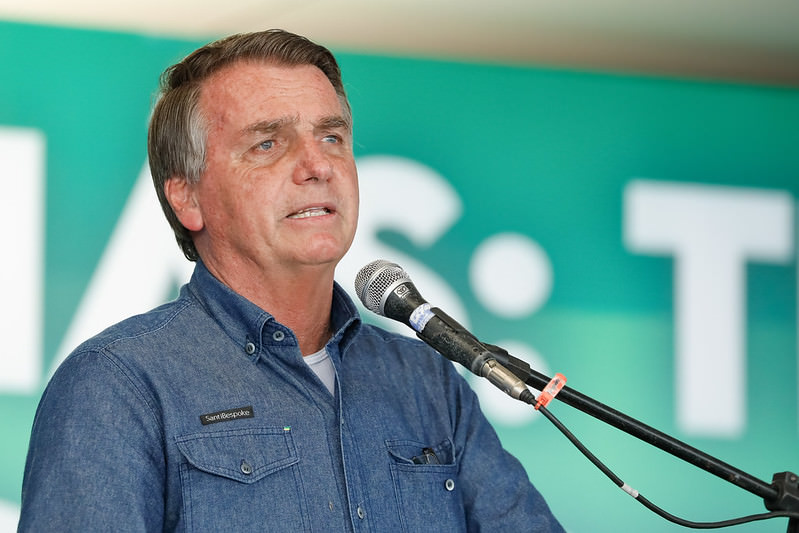 Bolsonaro pede fim da greve dos caminhoneiros: ‘prejudica todo mundo’