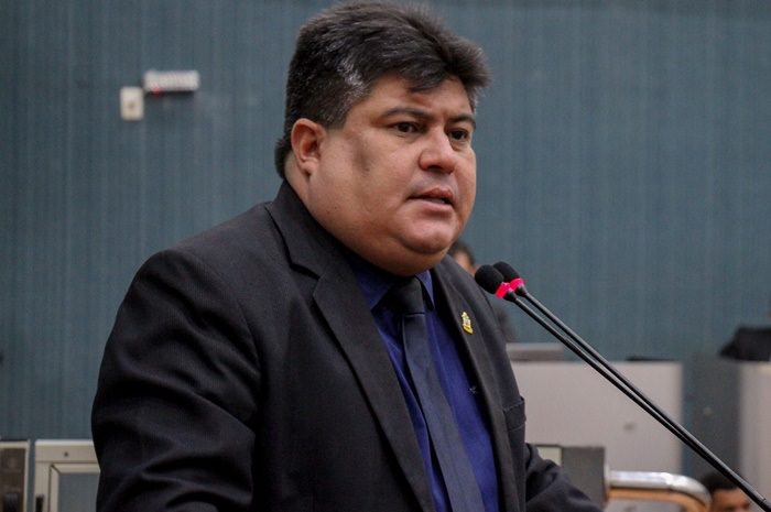 David Reis exonera presidente da Comissão de Licitação da CMM, Felisberto Nunes