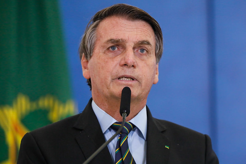 Bolsonaro vai enviar projeto à Câmara para remoção de conteúdos em redes sociais