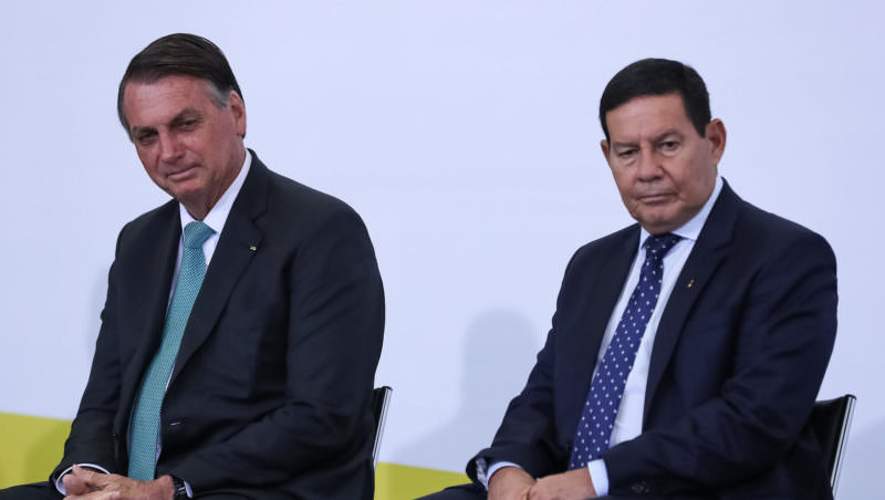 Mourão contradiz Bolsonaro e admite que desmatamento na Amazônia aumentou