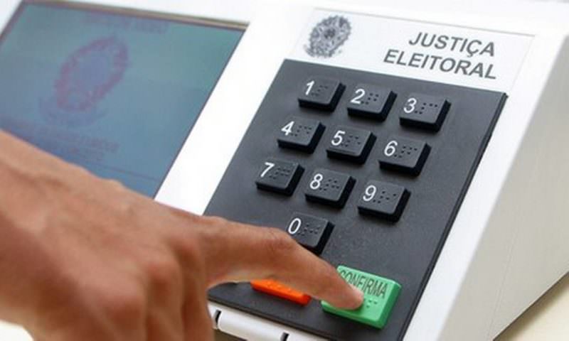Mais de 2,6 milhões de eleitores vão às urnas em 2024 nos 62 municípios do AM