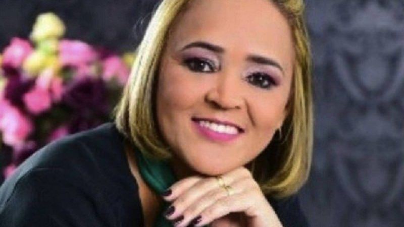 Irmão de brasileira que morreu ao cruzar fronteira do México com EUA diz que ela morreu rastejando