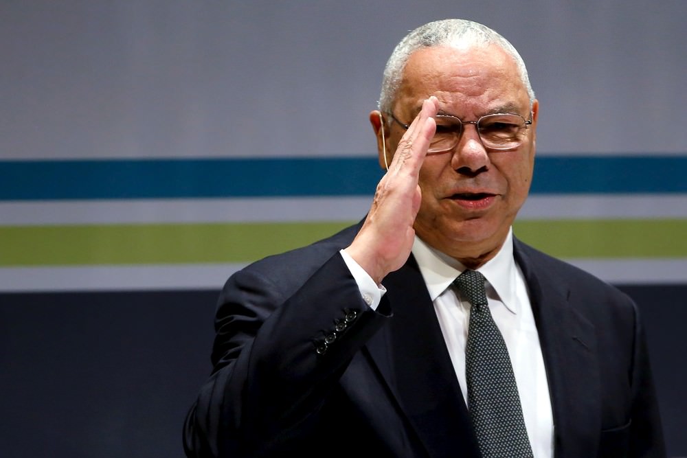 Ex-secretário de Estado americano Colin Powell morre de covid aos 84 anos