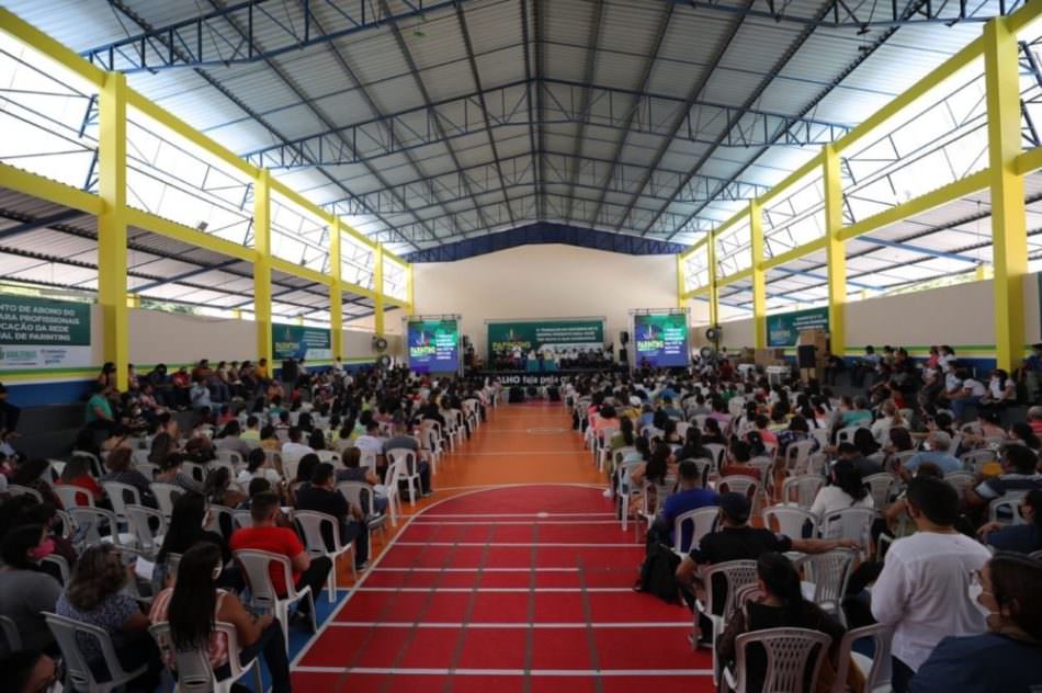 Educação de Parintins receberá investimento de R$ 3 milhões para obras