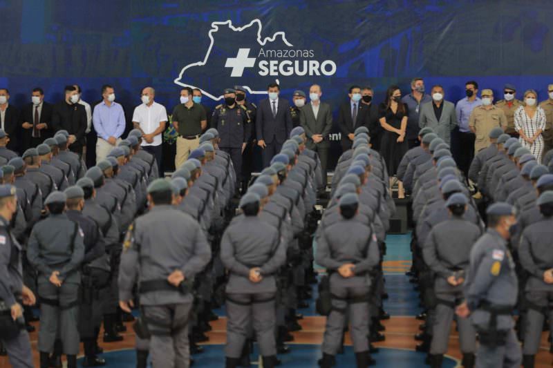 Mais de 400 policiais militares vão reforçar segurança pública no Amazonas