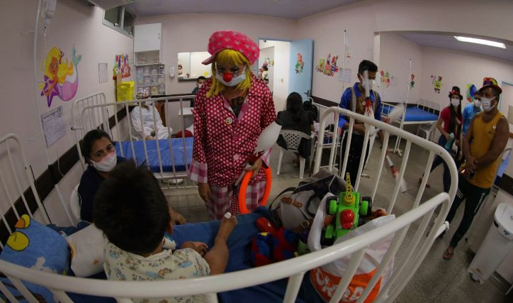 Dia das Crianças em hospitais de Manaus é comemorado com brinquedos