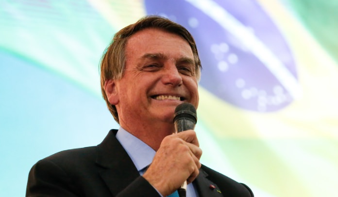 Bolsonaro é denunciado no Tribunal de Haia por desmatamento na Amazônia
