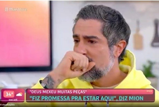 Marcos Mion chora no 'Mais Você' ao falar de renovação com a Globo