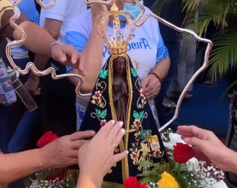 Festejos de Nossa Senhora Aparecida marcam a terça-feira em Manaus