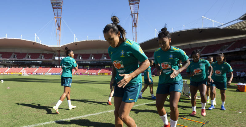 Seleção feminina se prepara para amistoso contra Austrália