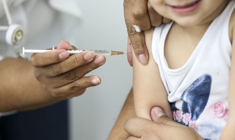 Crianças de 3 a 11 anos serão vacinadas contra a covid-19 na China