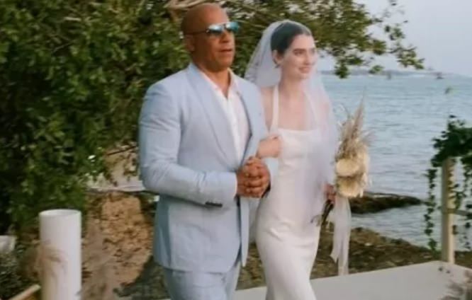 Filha de Paul Walker se casa levada ao altar por Vin Diesel