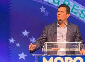 'Chega de mensalão, petrolão, rachadinha e orçamento secreto', dispara Moro