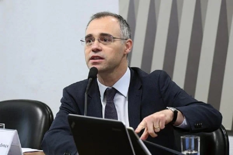 Senadores do PT prometem boicote com votos contrários a André Mendonça