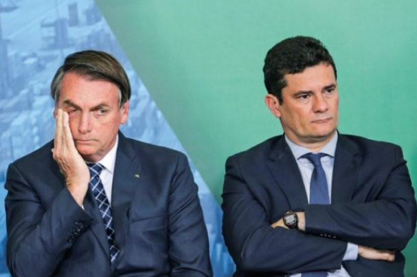 Bolsonaro debocha da aproximação de Moro com ex-ministros: 'recalque'