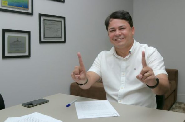 Keitton Pinheiro terá que explicar ao MP uso de carro oficial da Câmara de Coari