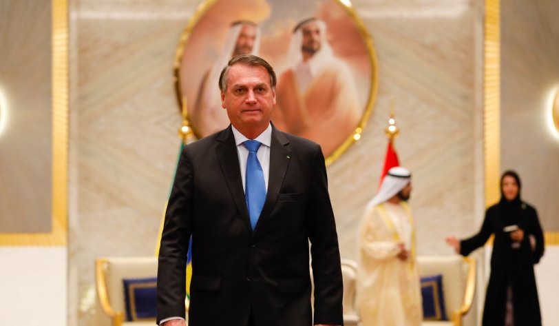 Bolsonaro diz em Dubai: 'Amazônia, por ser uma floresta úmida, não pega fogo'