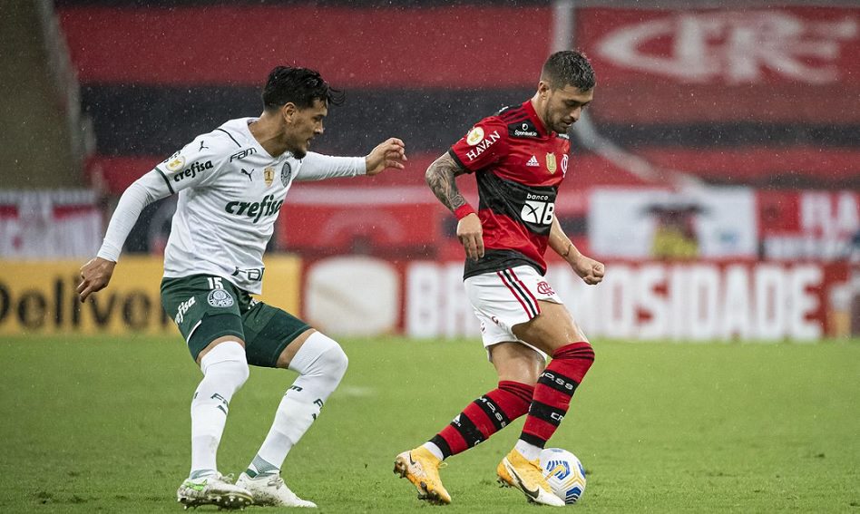 Flamengo e Palmeiras rivalizam por taça da Libertadores neste sábado
