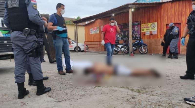 Homem é executado a tiros ao sair de casa de show na zona Leste de Manaus