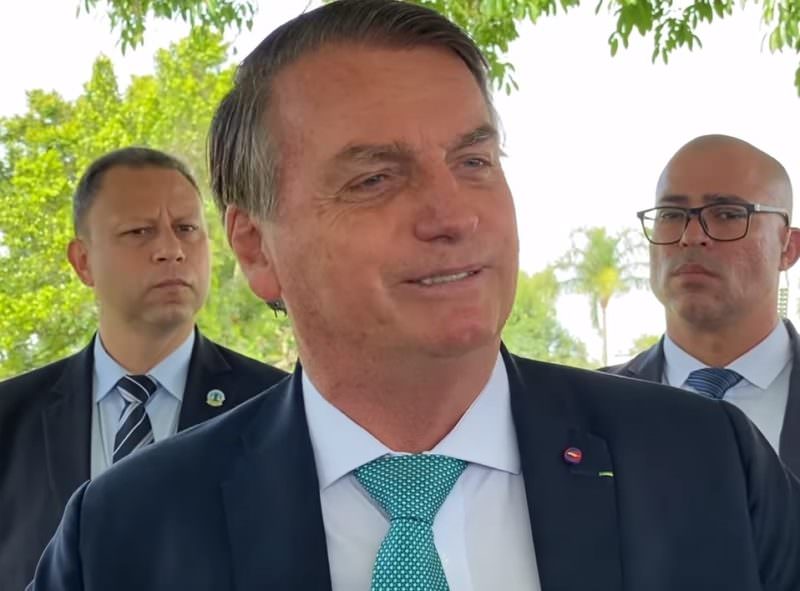 Bolsonaro ironiza suspensão das prévias do PSDB: ‘é o tal do voto eletrônico’