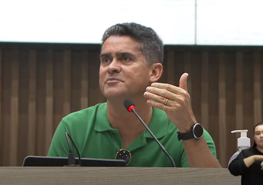 David Almeida vai a Brasília receber R$ 1,2 bilhão em recursos do governo federal