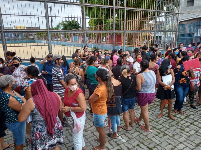 Prefeitura tem estrutura precária para atender beneficiários de programas sociais em Manaus