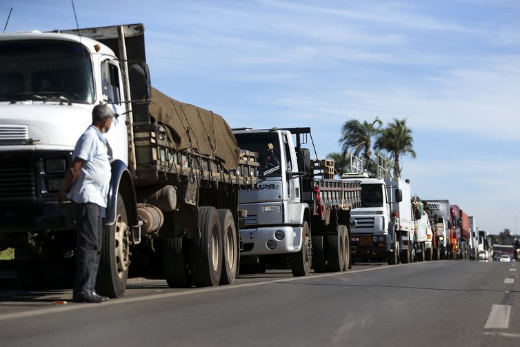 Caminhoneiros: promessa de maior greve do Brasil fica só na ameaça