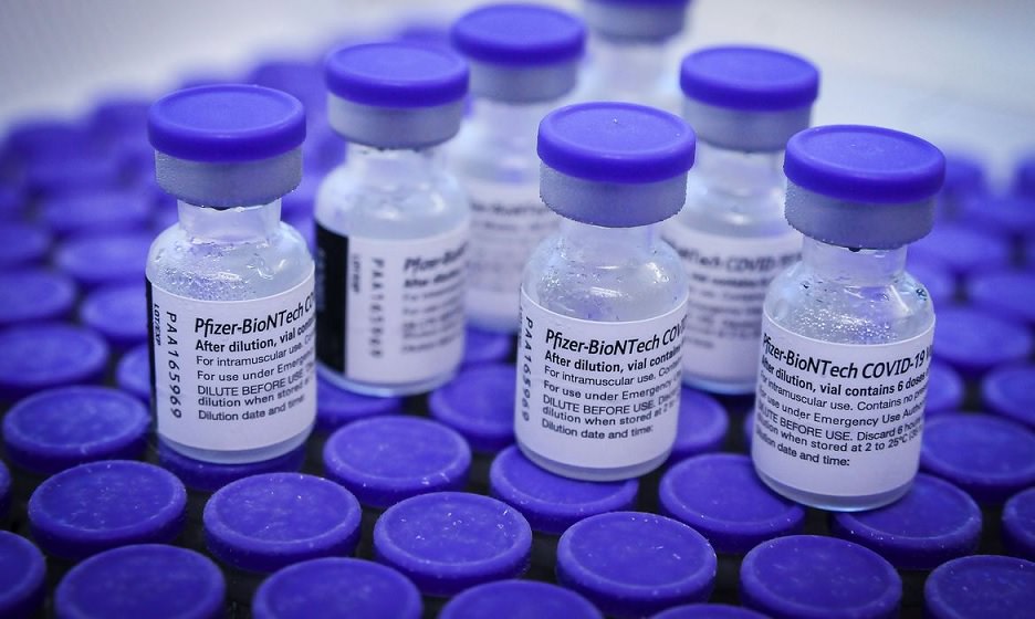 Brasil recebe mais 1,12 milhão de doses de vacina da Pfizer