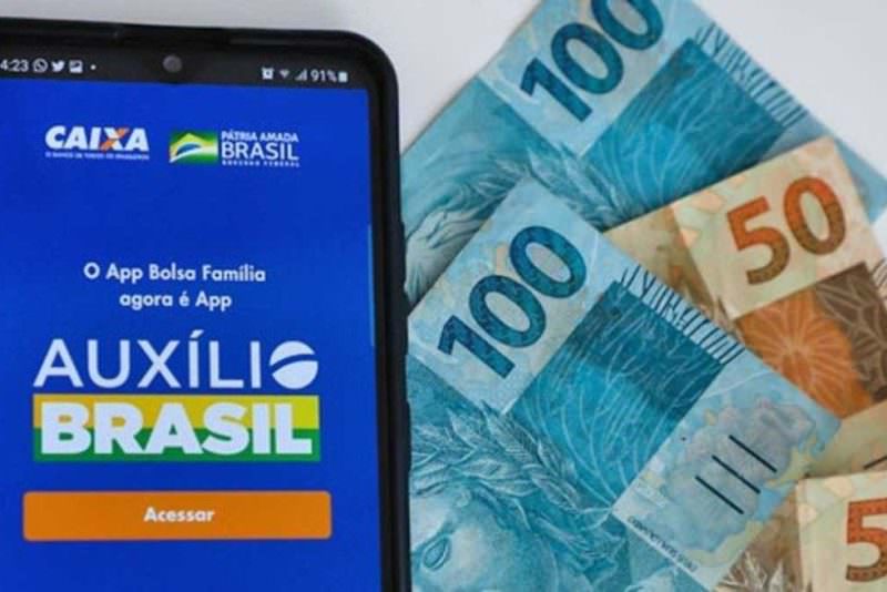 Auxílio Brasil: governo estima pagar R$ 400 a 17 milhões de beneficiados