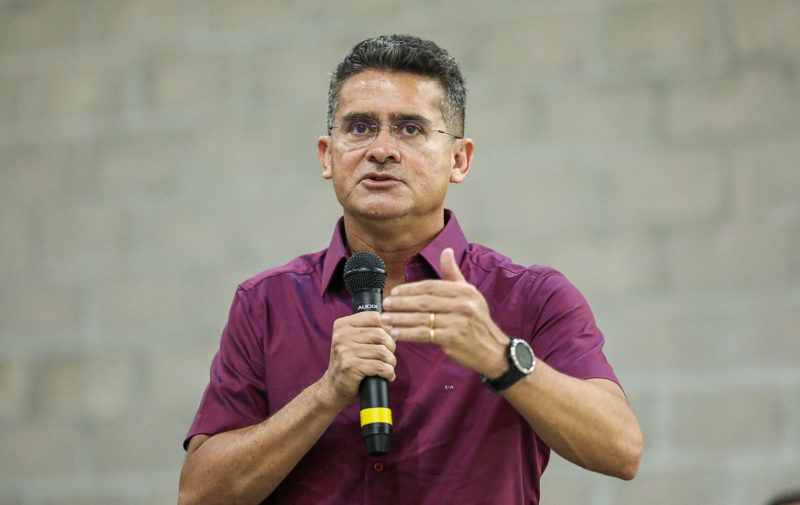 Em meio à críticas e contradições, David Almeida suspende eventos em Manaus