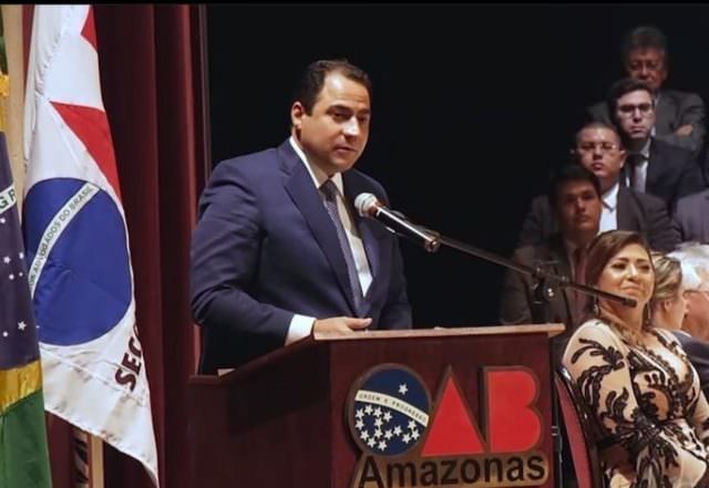 Presidente da OAB fala de soberania e democracia na posse de Fachin no STF