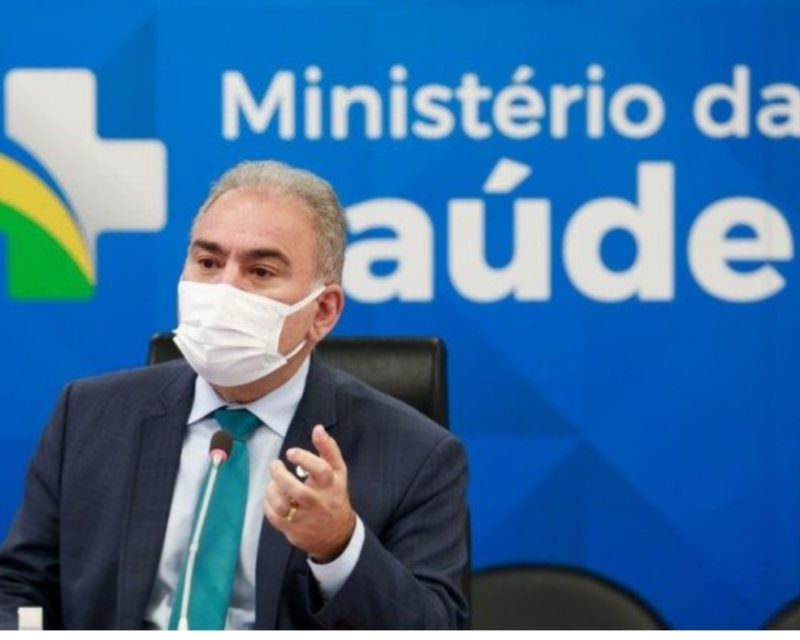 Queiroga deixa de lado polêmicas e pede  fim da pandemia em votos de feliz 2022
