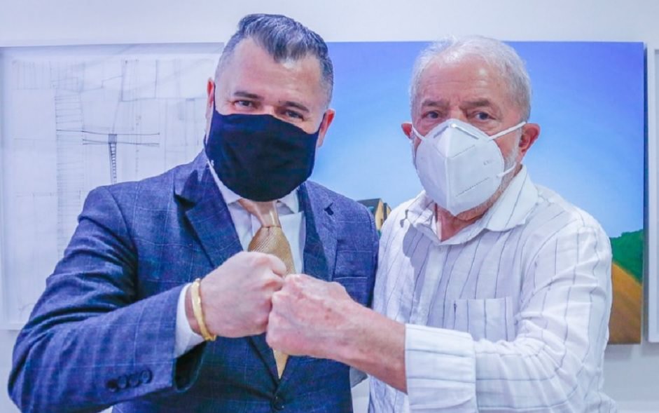 Vídeo: pastor evangélico profetiza que Bolsonaro não será reeleito