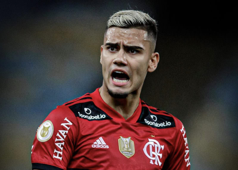 ‘Devo um título à torcida’, diz Andreas Pereira ao revelar desejo de permanecer no Flamengo