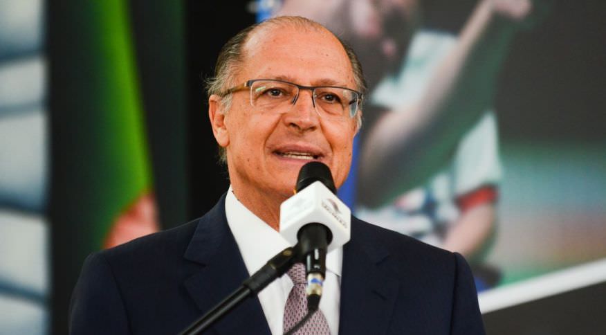 Alckmin anuncia saída do PSDB e amplia chances de se tornar vice de Lula