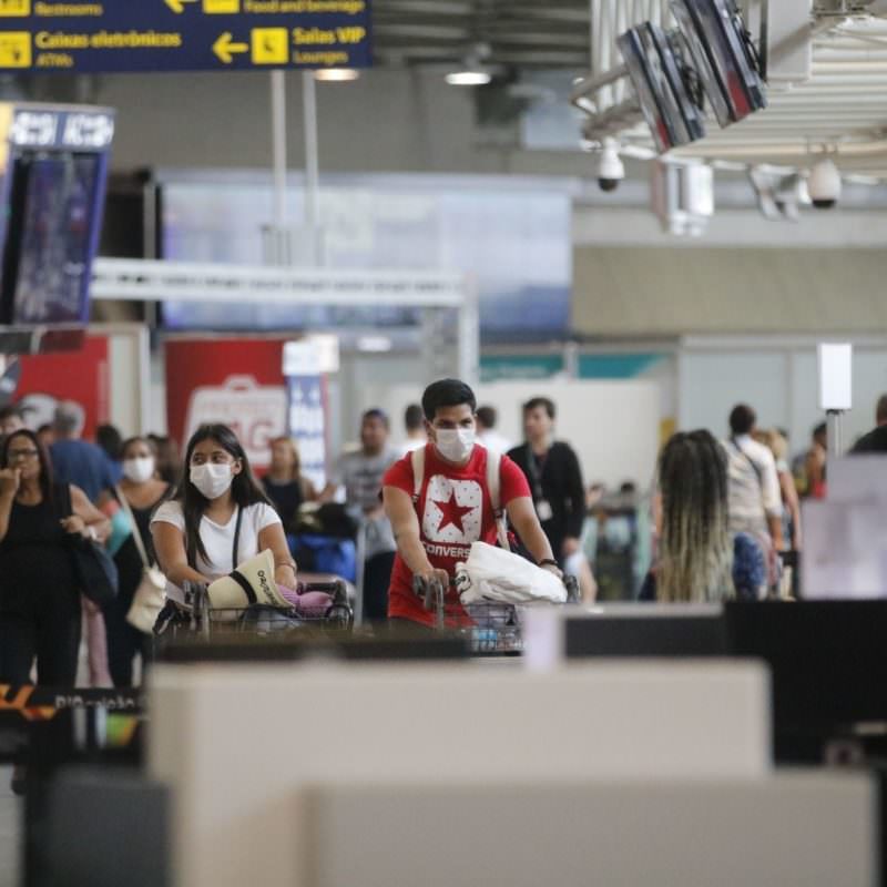 Governo publica portaria que define regras para entrada de viajantes no Brasil
