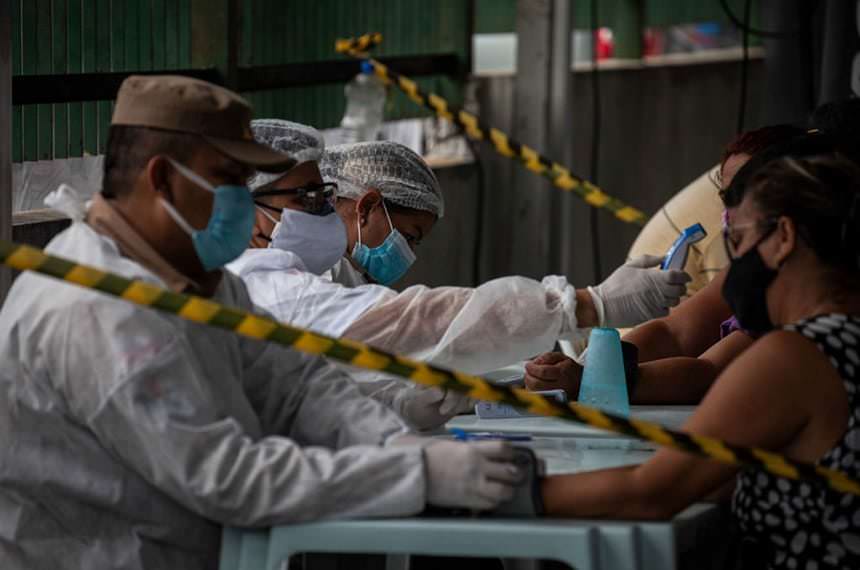 Universidade busca voluntários para estudo de antivirais contra covid-19