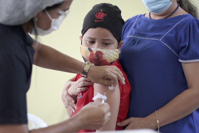 Mais de 230 crianças já se vacinaram contra a Covid em Manaus