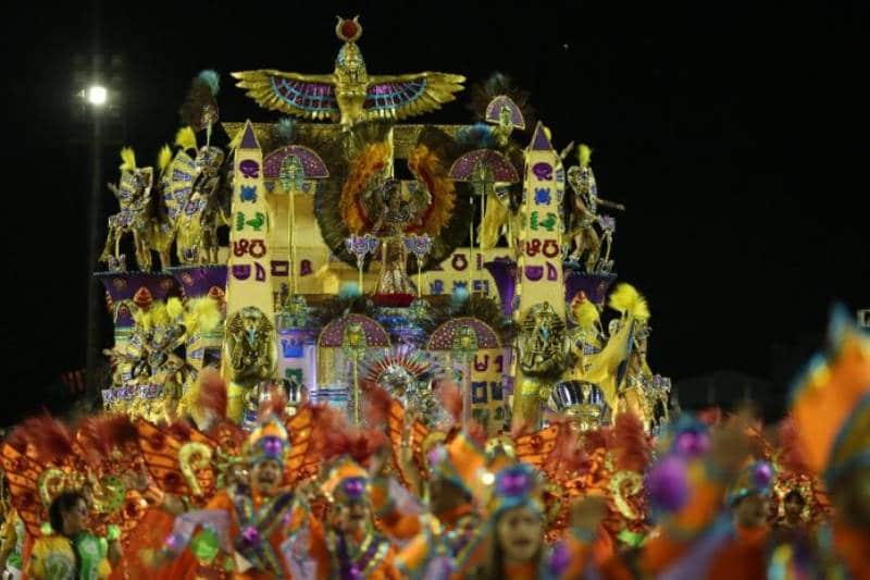 Escolas de samba de Manaus entram com pedido para realizar desfiles em abril